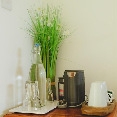 Mocha Newcastle Bed and Breakfast Γκάλγουεϊ Εξωτερικό φωτογραφία