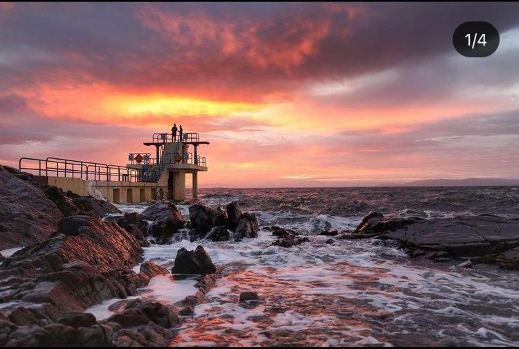 Mocha Newcastle Bed and Breakfast Γκάλγουεϊ Εξωτερικό φωτογραφία