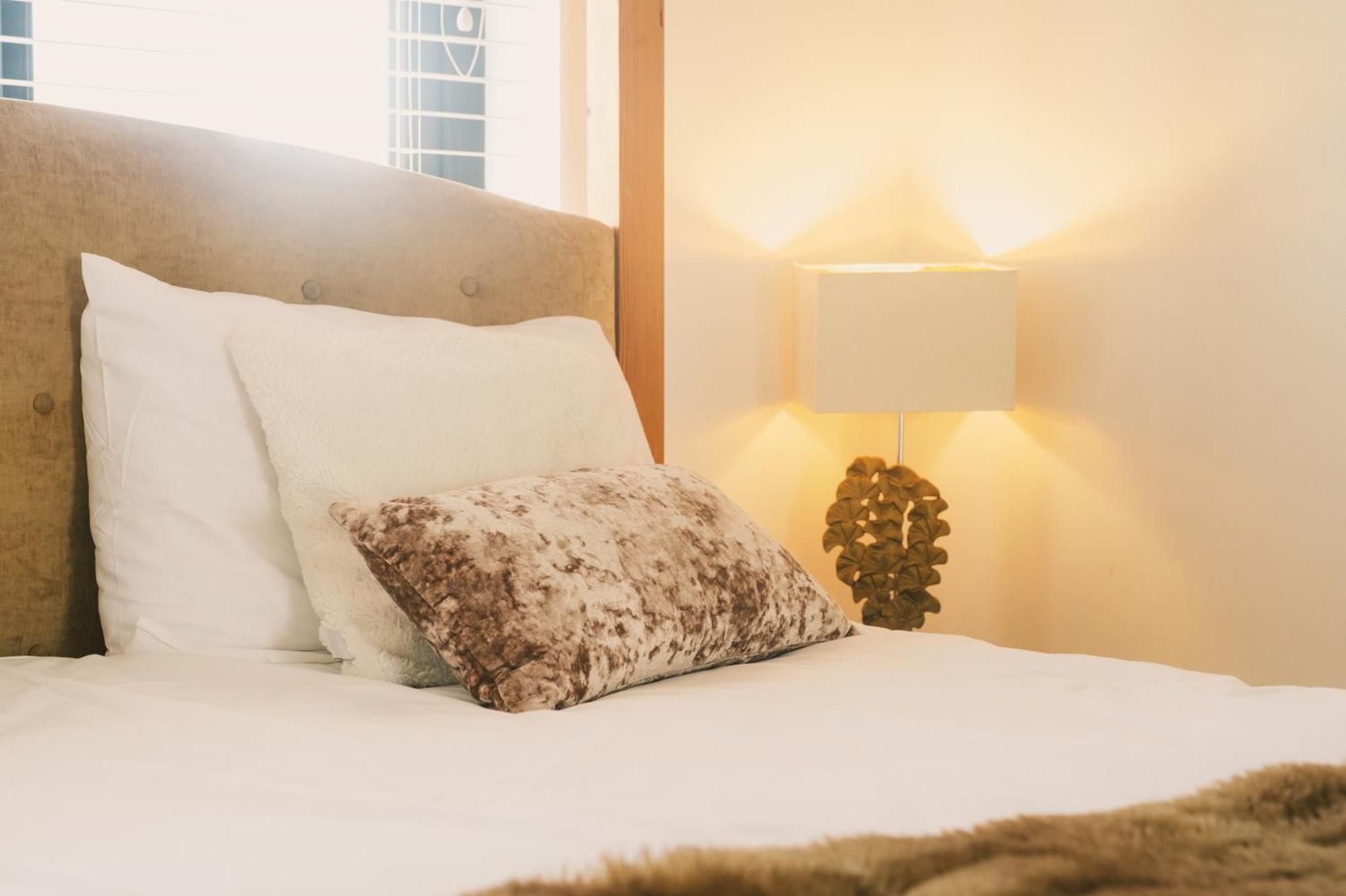 Mocha Newcastle Bed and Breakfast Γκάλγουεϊ Εξωτερικό φωτογραφία